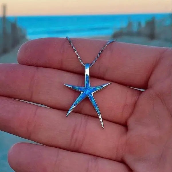 Collar con Colgante de Estrella de Mar en Plata con Ópalo Azul