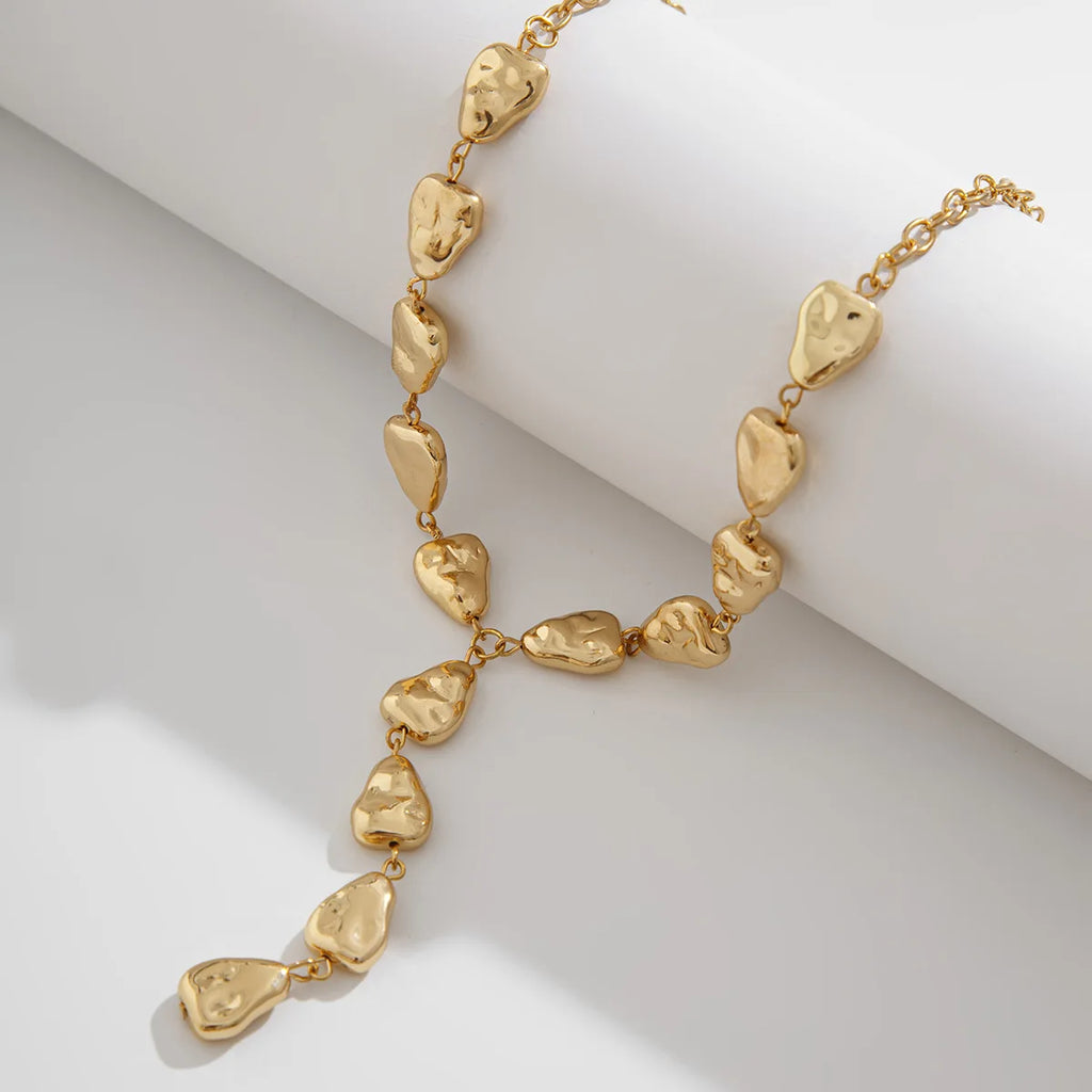 Collana Lariat Ispirata alla Pietra Moderna