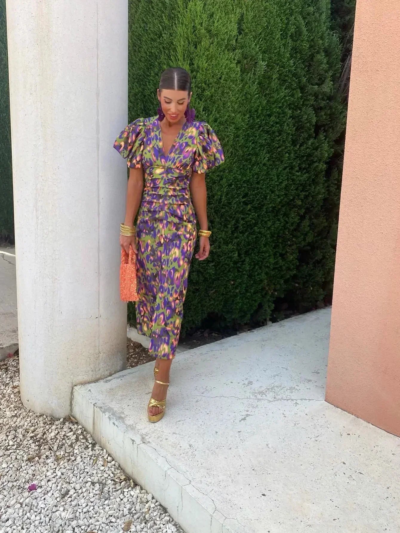 Aurora™ | Vestido Midi Vibrante con Mangas Abullonadas