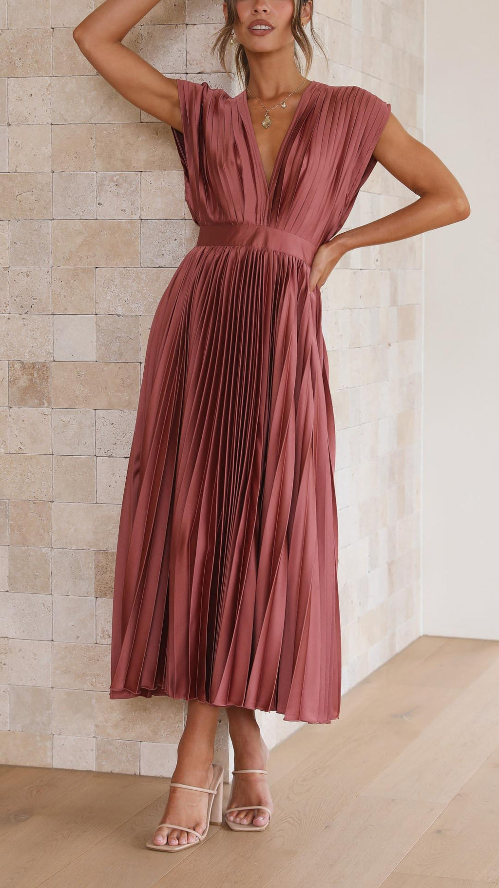 Genevieve | Vestido Elegante con Pliegues