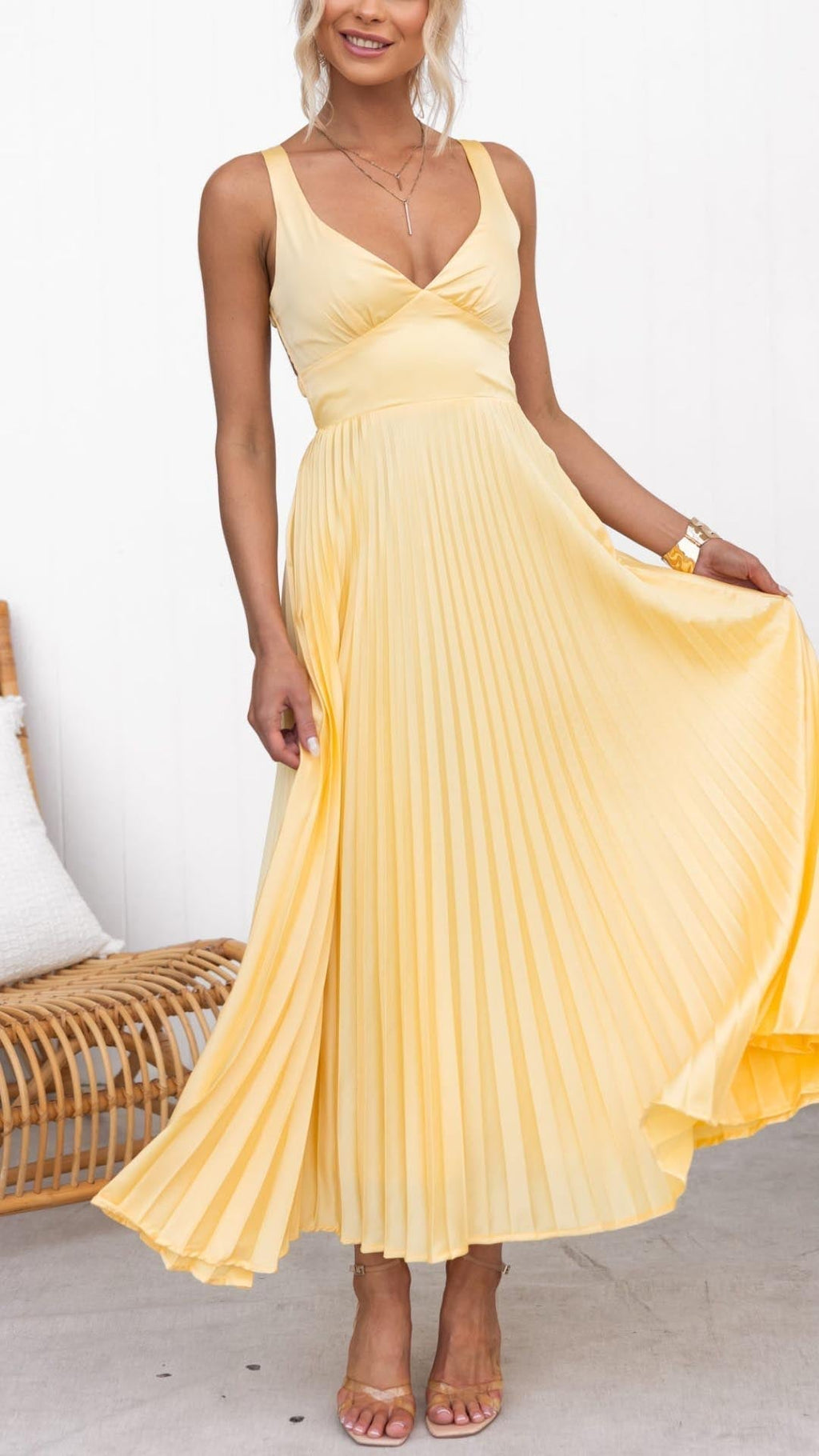 Malka™ | Abito Maxi Plissettato con Scollatura a V