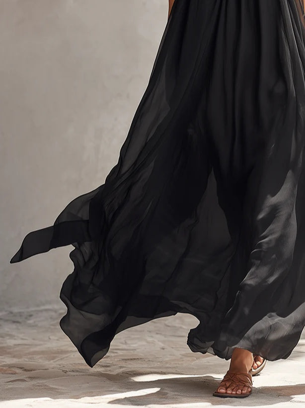 Abito Maxi Plissettato in Chiffon Nero con Scollo Halter