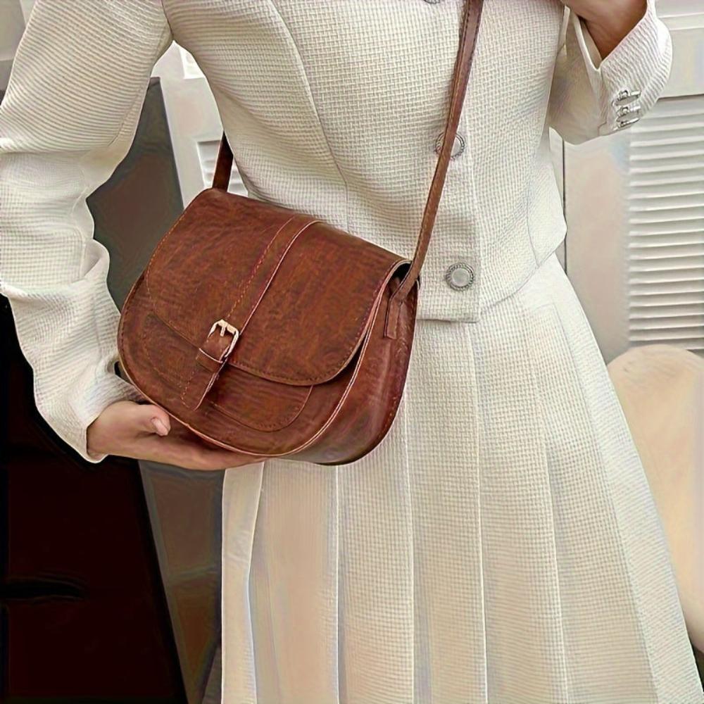 Evelyn Borsa a spalla classica
