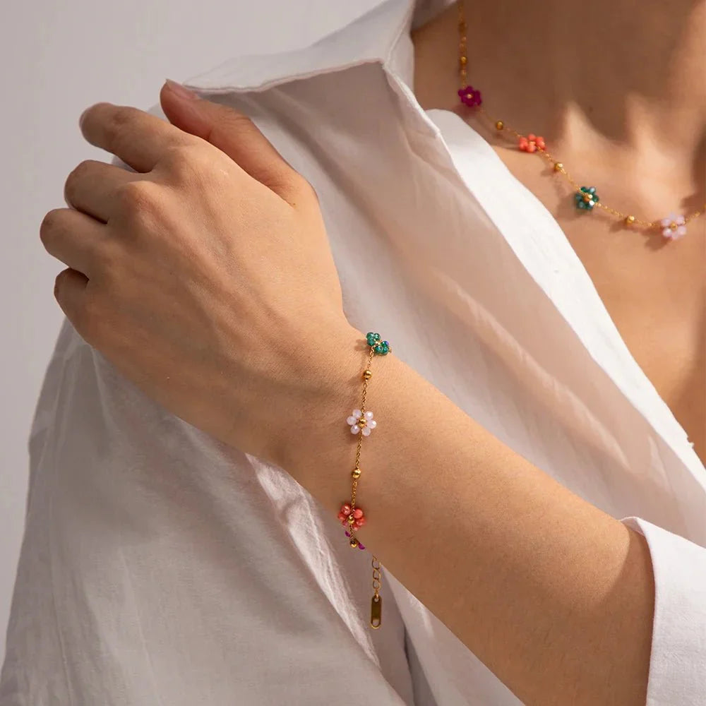 Collezione di Gioielli Floreali Primaverili Delicati