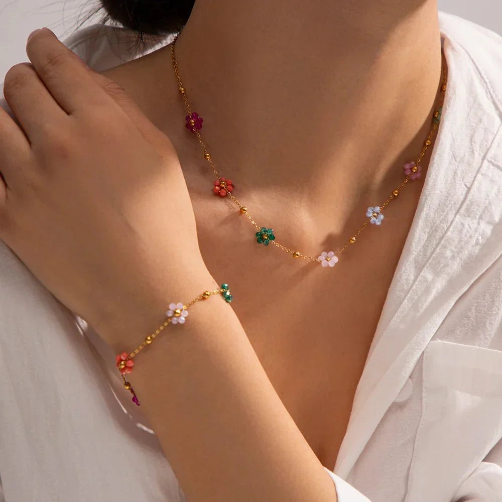 Collezione di Gioielli Floreali Primaverili Delicati