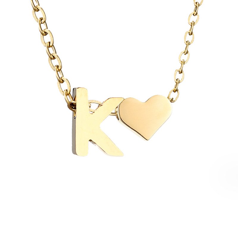Collar Inicial Intemporal con Colgante en Corazón