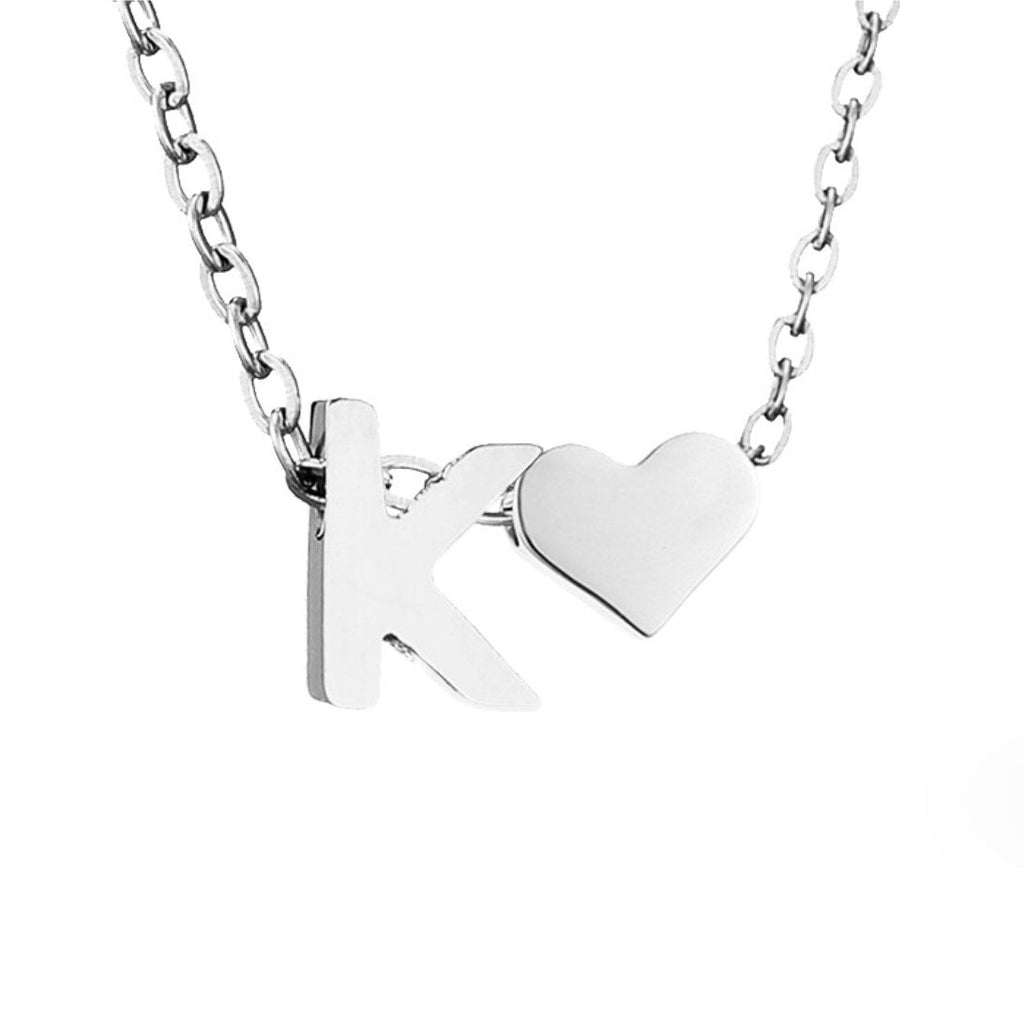 Collar Inicial Intemporal con Colgante en Corazón