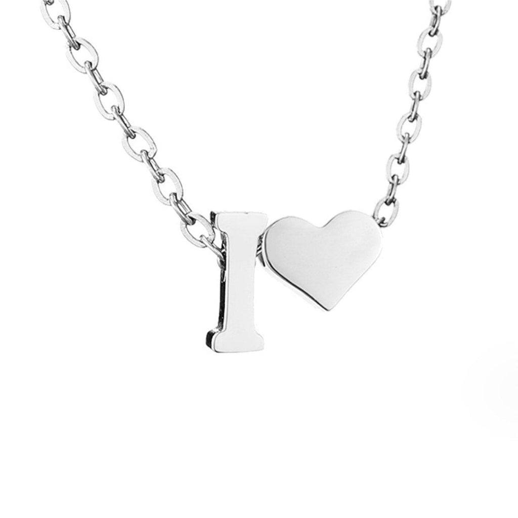 Collar Inicial Intemporal con Colgante en Corazón