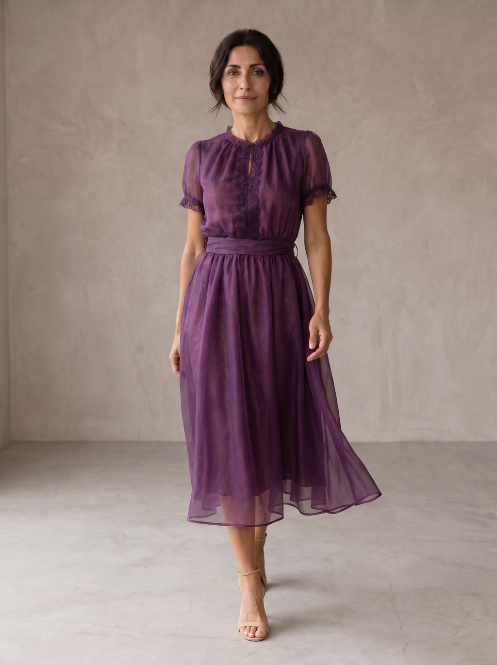 Flavia | Maxi Vestido con Escote en Forma de Gota y Bordado de Encaje Chiffon