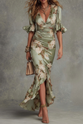 Abito Maxi Asimmetrico in Raso Verde con Maniche a Campana Ruffle e Scollatura a V