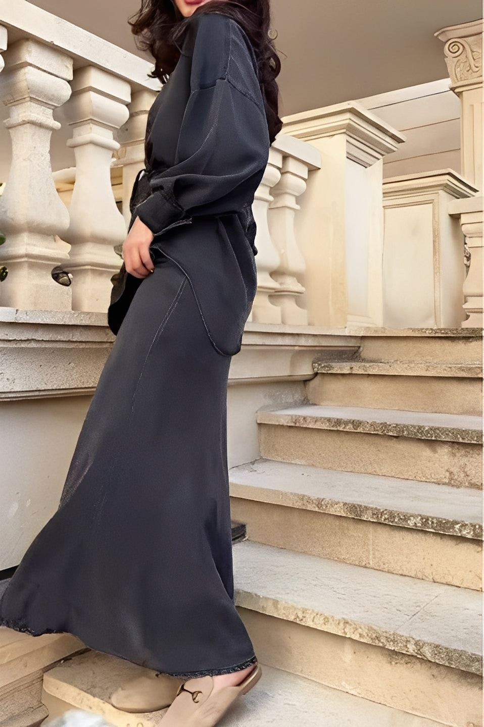 Radomira – completo con blusa annodata